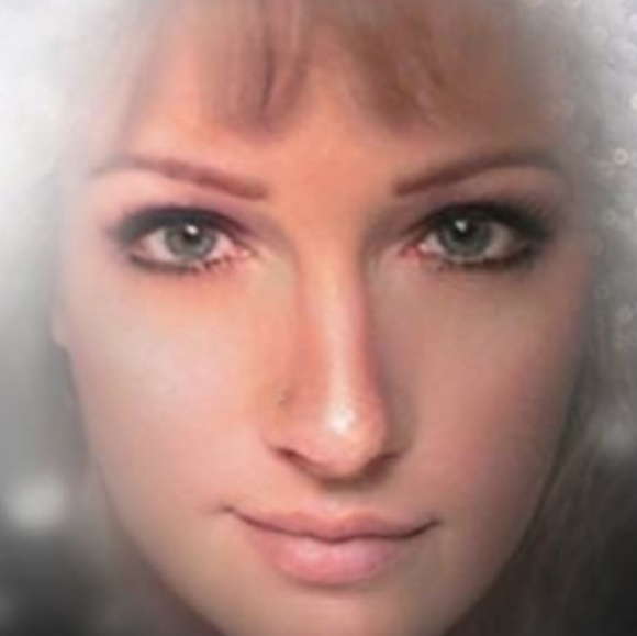 Meet your Posher, Tracie - Picture 1 of 1